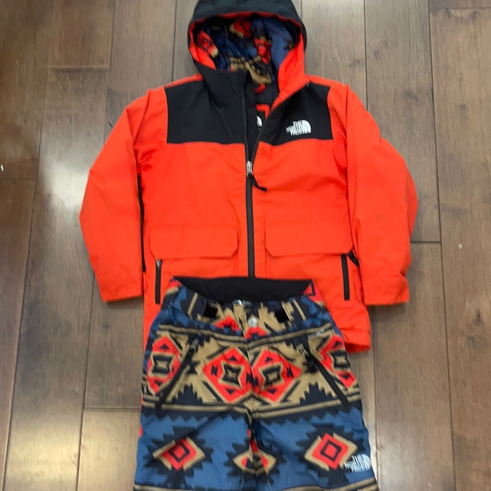 North Face winter jacket and snow pans, size xs (6)